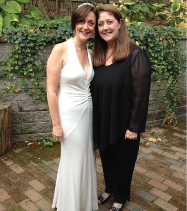 Lynn Folkman and her sister at Lynn's wedding.